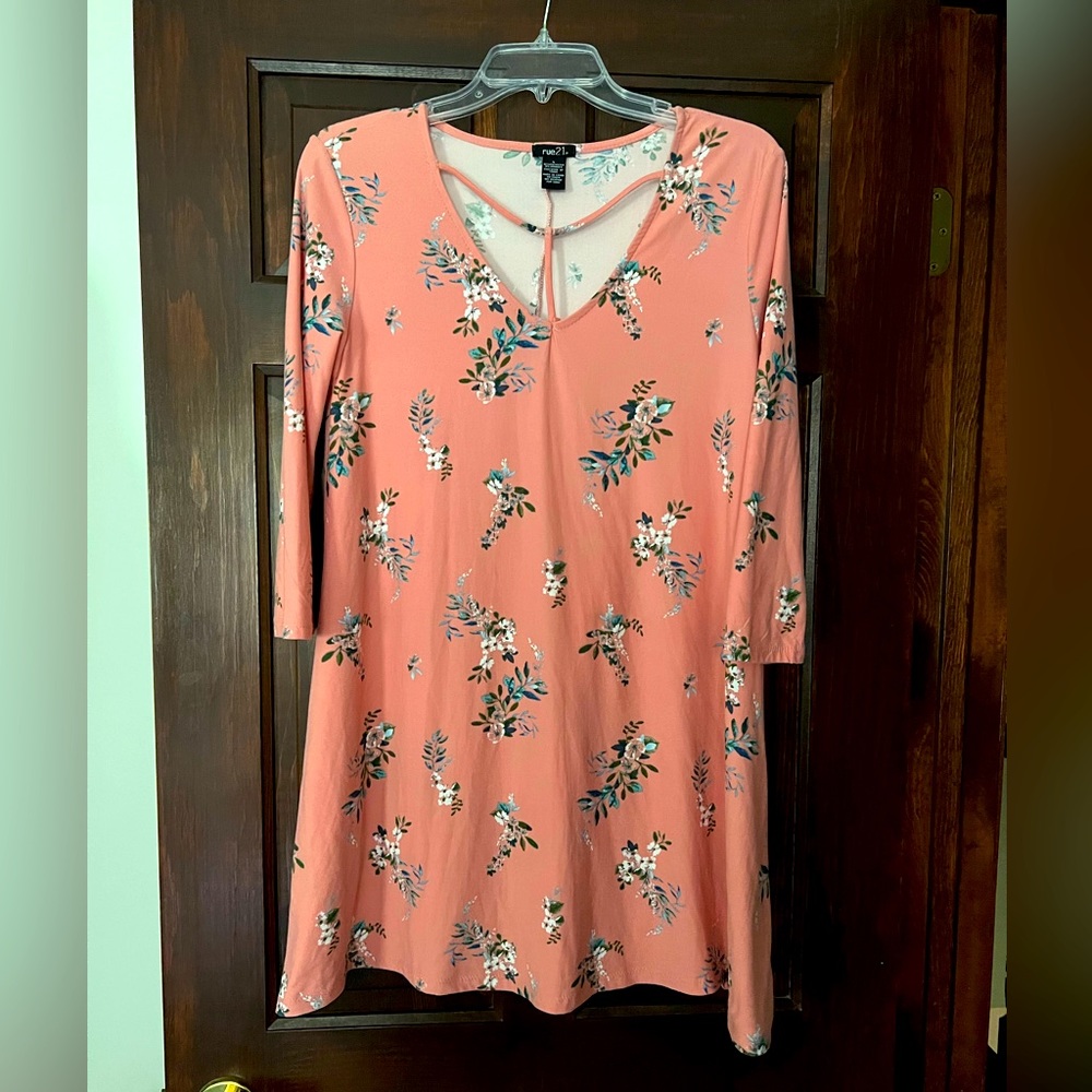 Women’s Pink Floral Print Dress